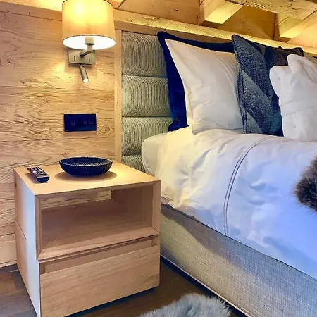 New, Luxurious And Art Penthouse Верб'є